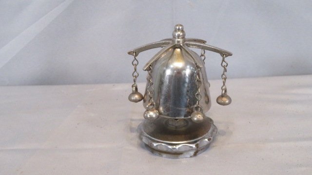 1920's automobile radiator cap/hood ornament with bell shape and ringers (1 of 4)