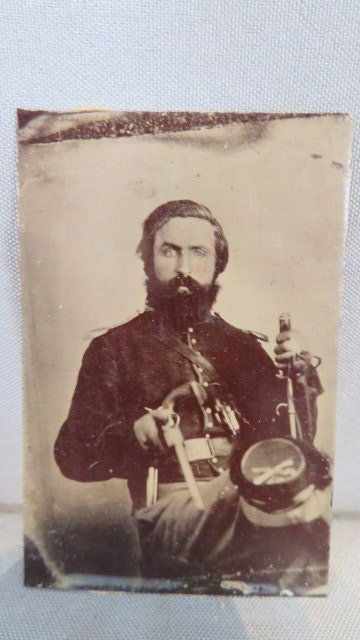 Tintype of armed Union Cavalryman with weapons (1 of 3)