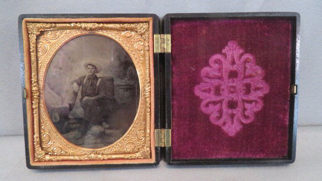 Tintype of Confederate soldier in Union case (1 of 4)