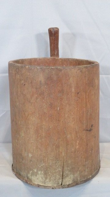 Wood piggin made from one piece of wood (1 of 6)