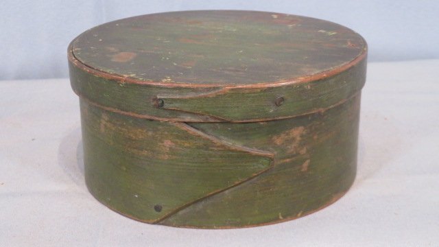Harvard lap 5.5" pantry box in old green paint: Harvard lap 5.5" pantry box in old green paint