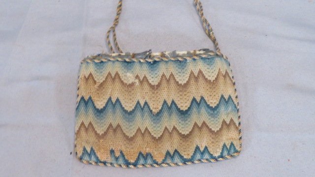 Early flame stitch purse (1 of 6)