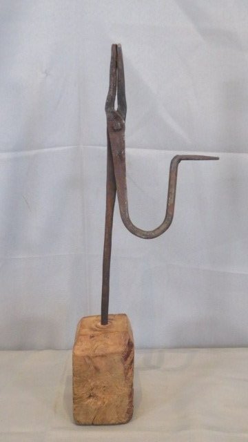 Wrought iron rush lighting device with burl base (1 of 5)