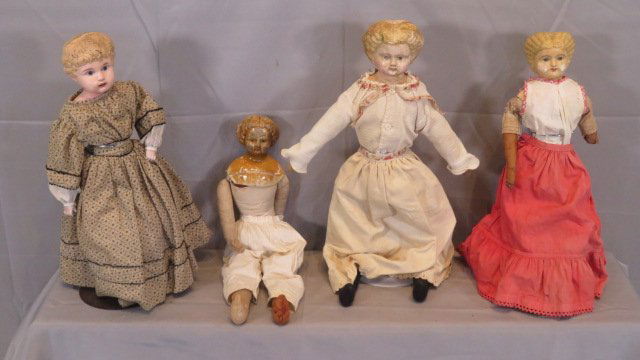 4 19th-century dolls (1 of 4)