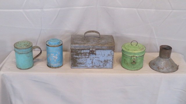 5 pcs of painted tin items (1 of 6)