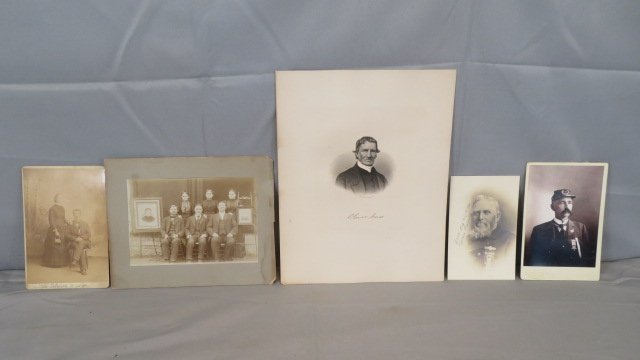 5 pcs of Civil War memorabilia, Oliver Ames portrait and G.A.R. photos (1 of 4)