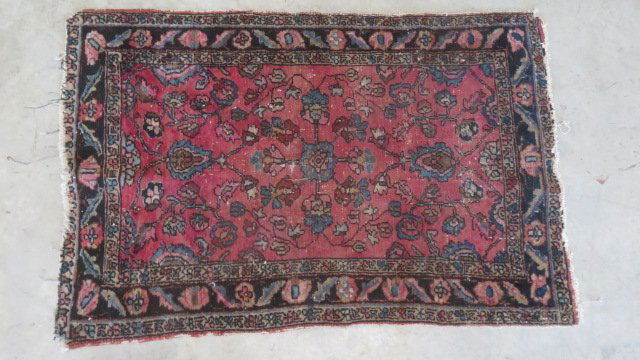 Mid 20th century Sarouk oriental throw rug (1 of 6)