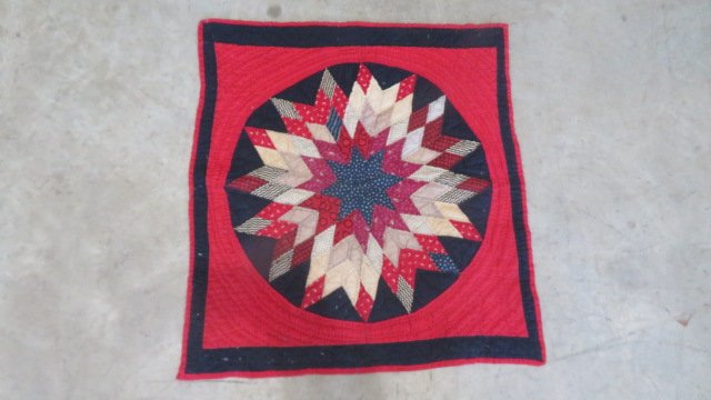 Hand stitched quilted table rug (1 of 4)