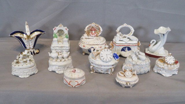 Group of 12 pcs of Staffordshire with 10 trinket boxes and 2 vases (1 of 13)