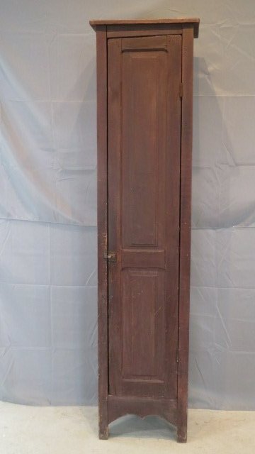 Pine pantry wall cupboard (1 of 5)