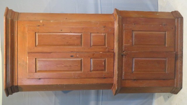 18th century pine New England blind door corner cupboard (1 of 11)