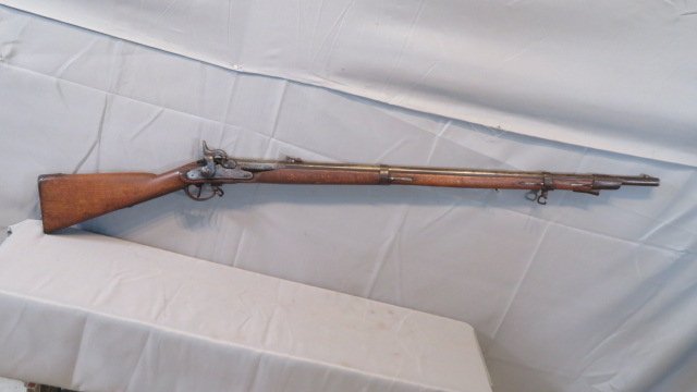 Civil War era Austrian Lorenz percussion musket dated 1861 (1 of 12)