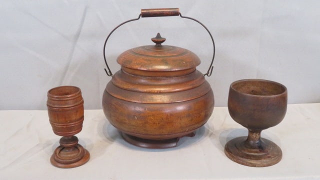 3 pcs of treenware (1 of 8)