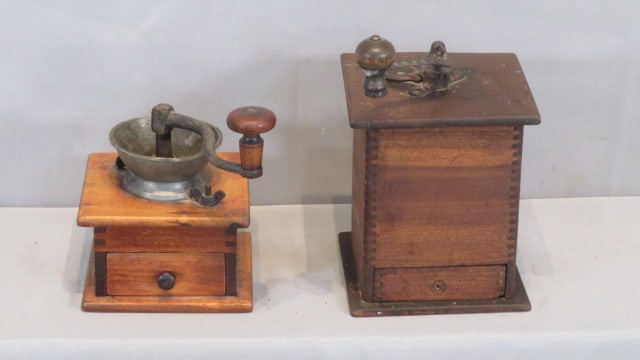2 wooden coffee grinders (1 of 6)