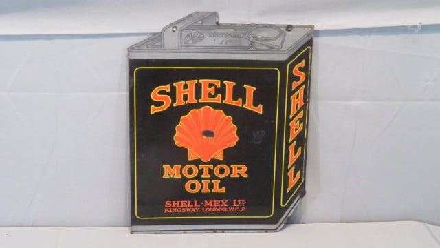 2-sided porcelain Shell Motor Oil sign from London (1 of 9)