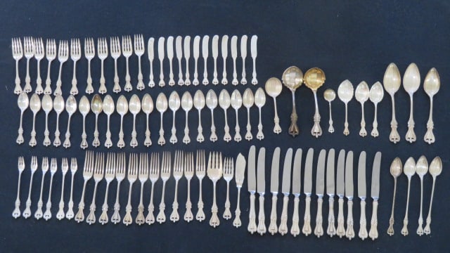 89 pcs of Towle Old Colonial sterling flatware (1 of 5)