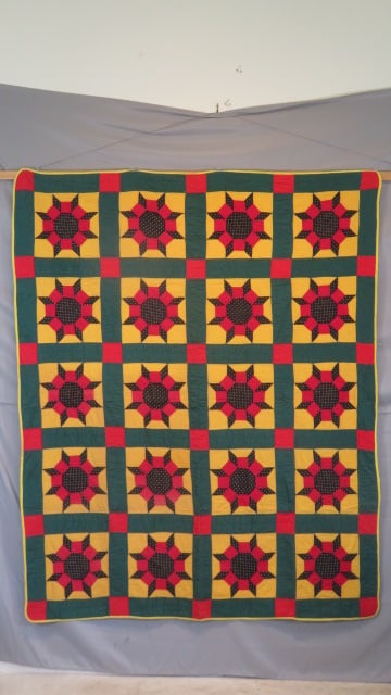 Early 20th century patchwork hand stitched quilt (1 of 7)