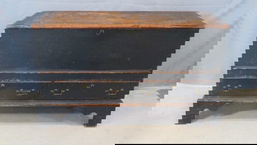 Late 18th century Eastern PA pine dovetailed 2-drawer blanket chest