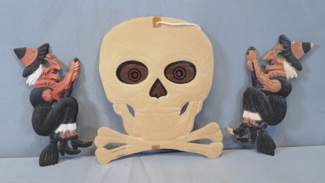 3 Die cut cardboard Halloween items (1 of 7)