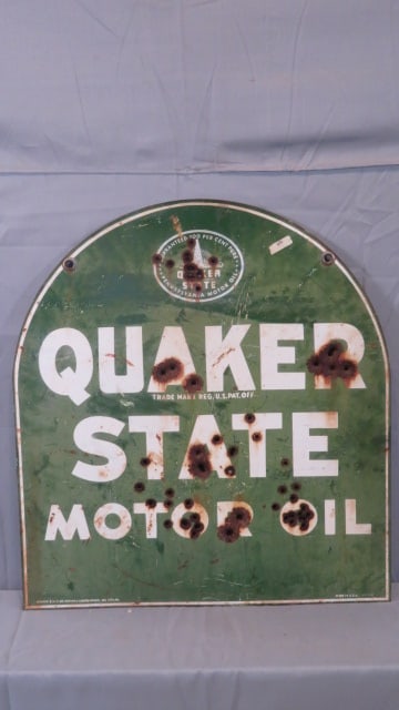 Quaker State Motor Oil porcelain sign: Quaker State Motor Oil 2 sided porcelain sign, 26" x 29"