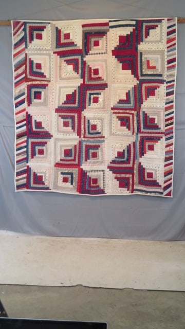 Courthouse steps log cabin variation hand-stitched quilt (1 of 4)