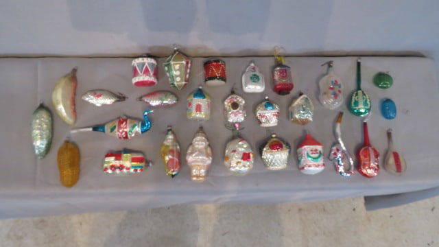 28 blown vintage Christmas ornaments (1 of 7)