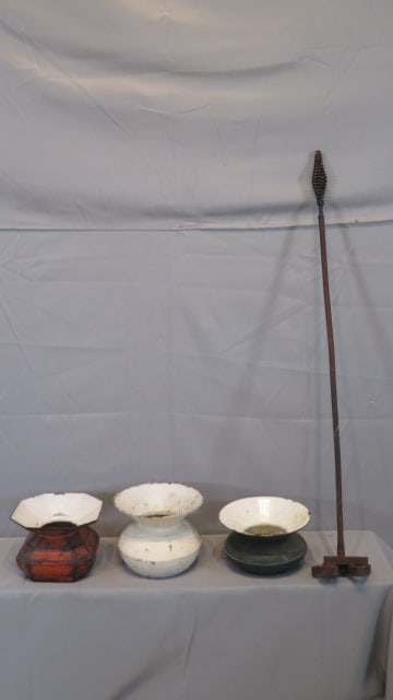3 cast iron spittoons and a branding iron (1 of 7)
