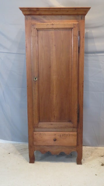 19th century Country French pantry cupboard (1 of 9)