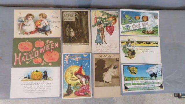 10 vintage Halloween postcards (1 of 6)