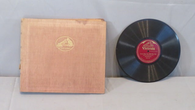 French Victor  78 rpm 12 record album (1 of 9)