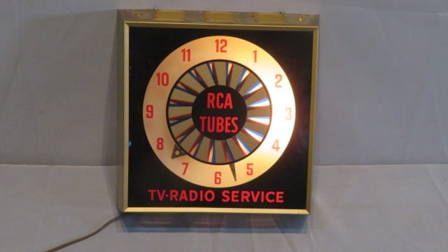 RCA Tubes, TV-Radio Service advertising wall clock (1 of 7)