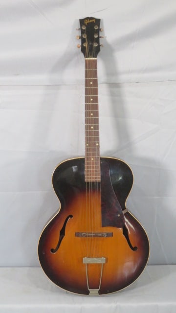 Vintage Gibson 6-string acoustic guitar (1 of 11)