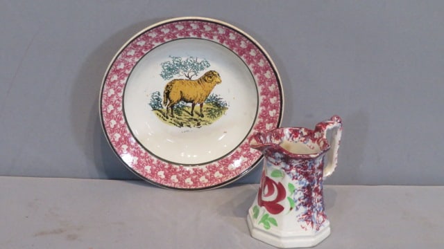 2 pcs of early pottery (1 of 7)