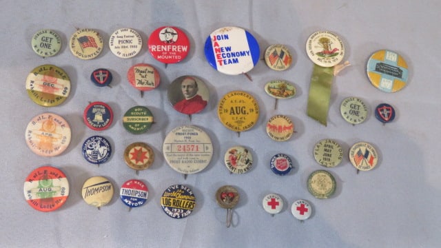 37 vintage pin-back buttons (1 of 7)