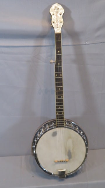 Bacon & Day 5 string Senorita Banjo (1 of 12)