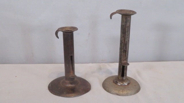 2 iron hogscraper candlesticks (1 of 5)