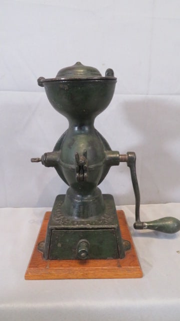 1873 Enterprise cast iron coffee mill in dark green paint (1 of 5)