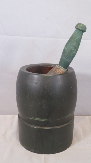 Wood mortar & pestle in old dark green paint: Wood mortar & pestle in old dark green paint, 8"T x 6"diam, pestle is 10.25"L
