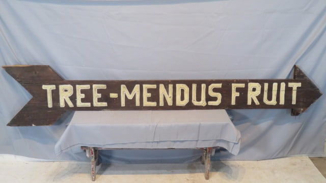 Wood trade sign for Tree-Mendus Fruit (1 of 8)