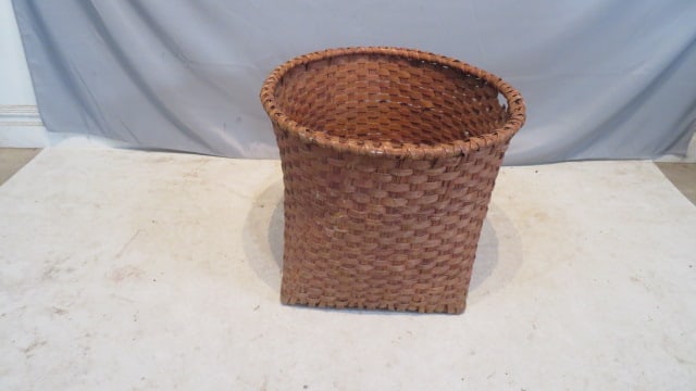 Large splint basket with handles (1 of 6)