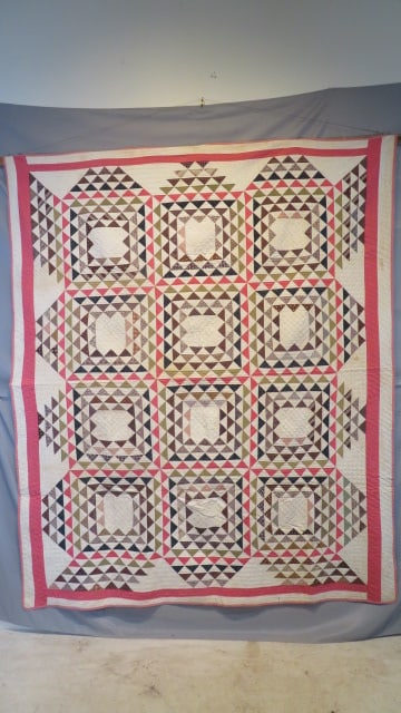 Late 19th century patchwork quilt with border (1 of 7)