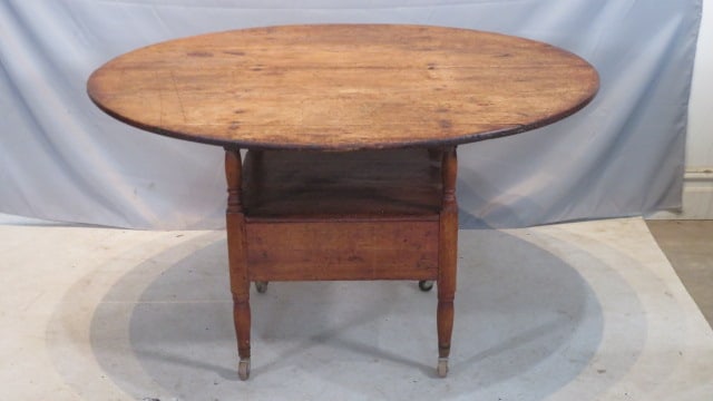Early 19th century New England hutch table (1 of 8)