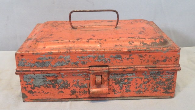 Tin spice set (1 of 7)