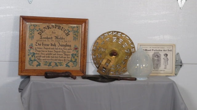 Group of 6 misc. items (1 of 7)