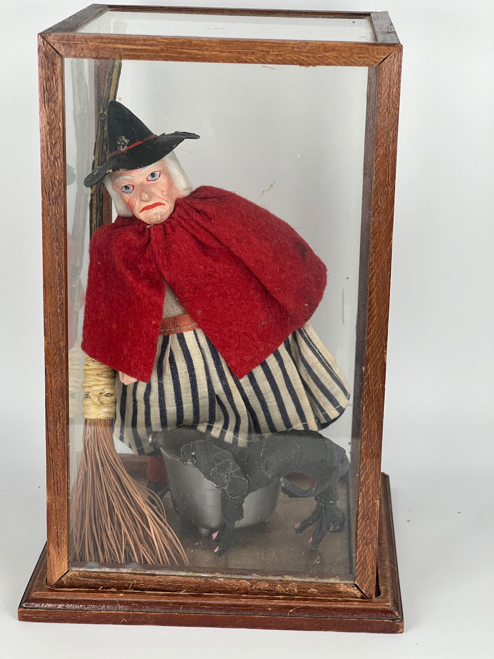 Wind-Up Mechanical Witch (1 of 8)