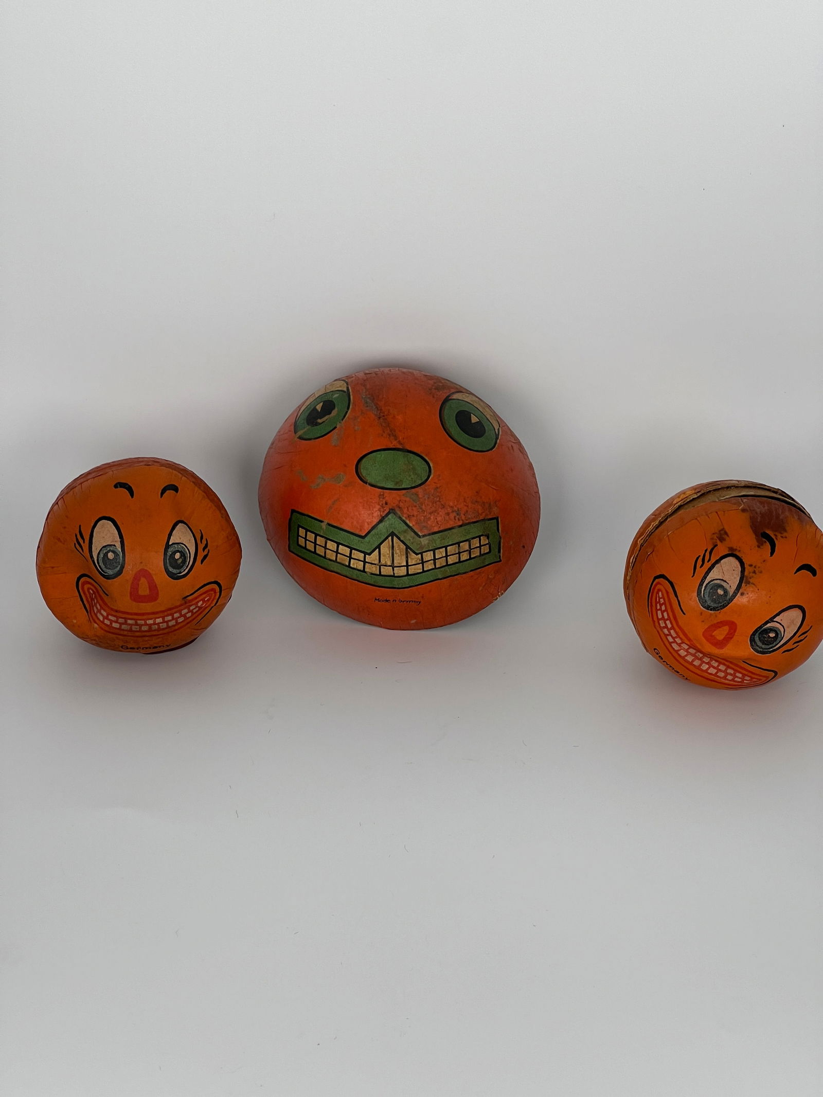 German Paper Candy Containers (1 of 8)