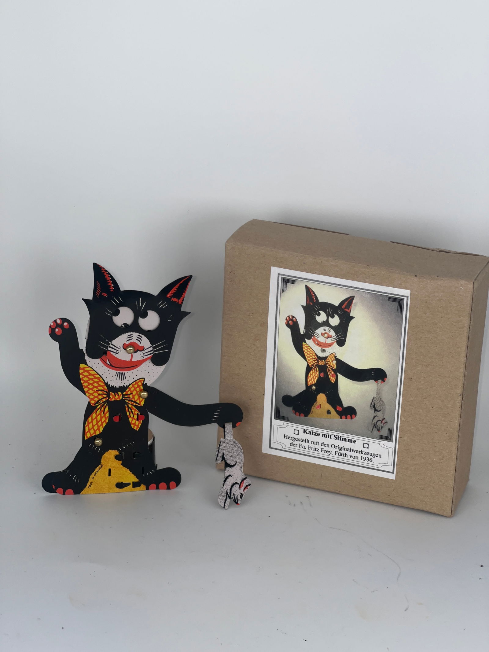 Tin Articulating Black Cat Noise Maker (1 of 3)