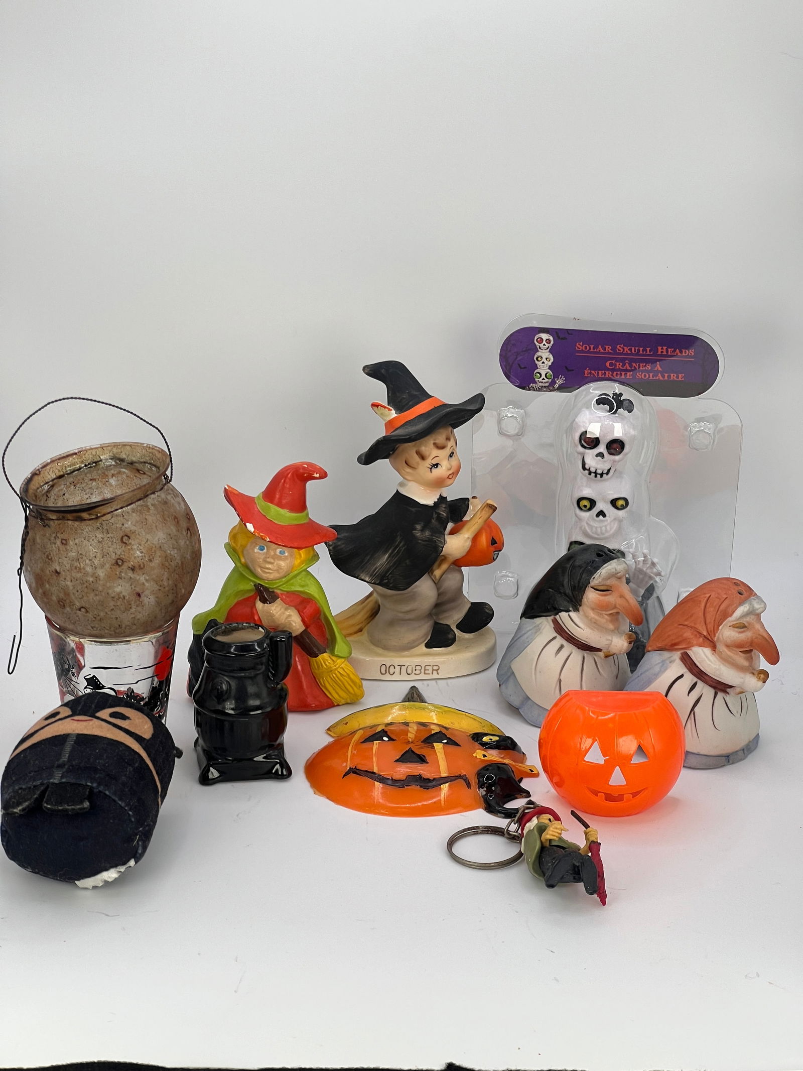 Group of Halloween Decorations (1 of 5)