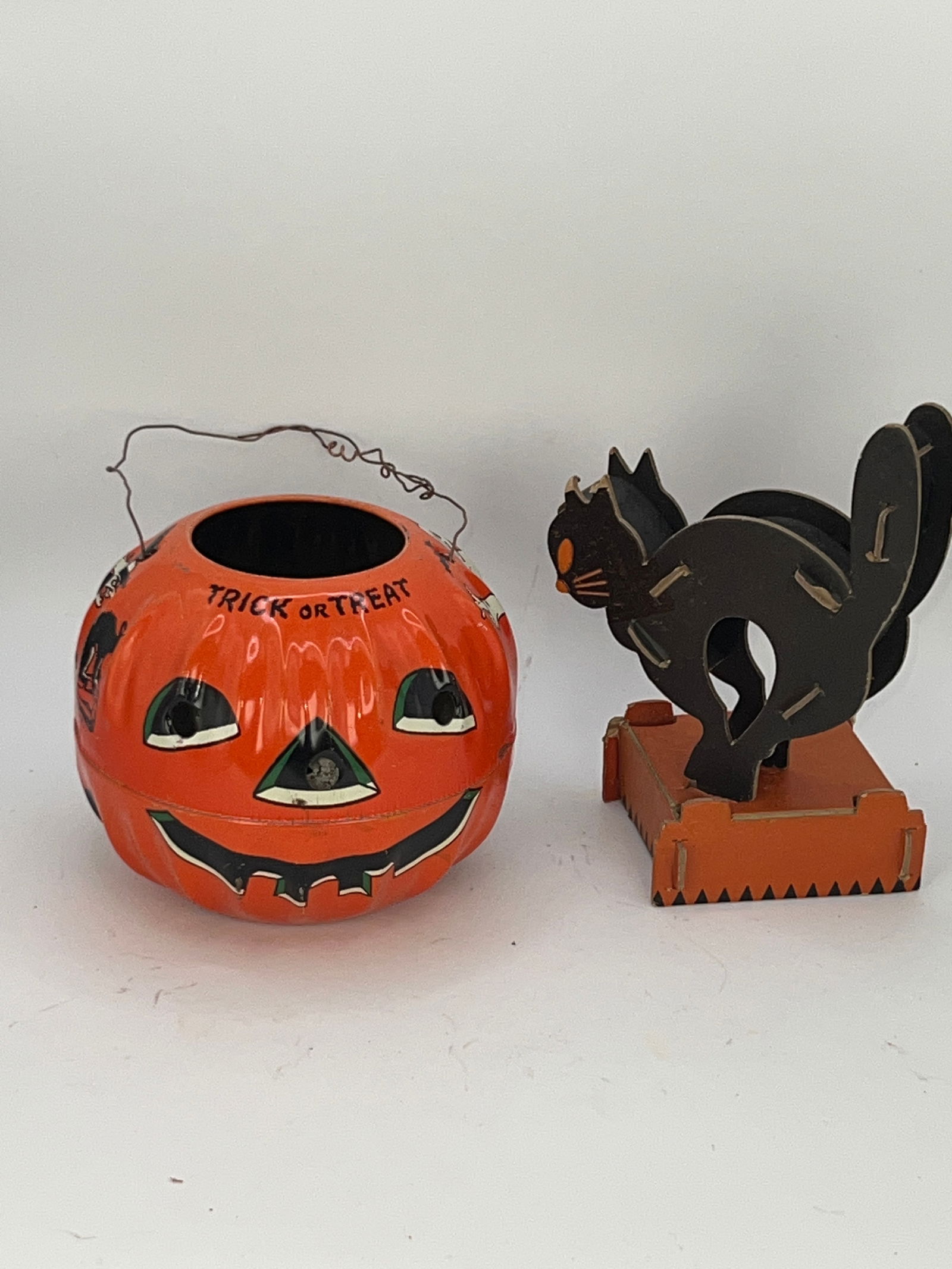 Tin Litho Jack O'Lantern & 1930's Cat Candy Container (1 of 8)