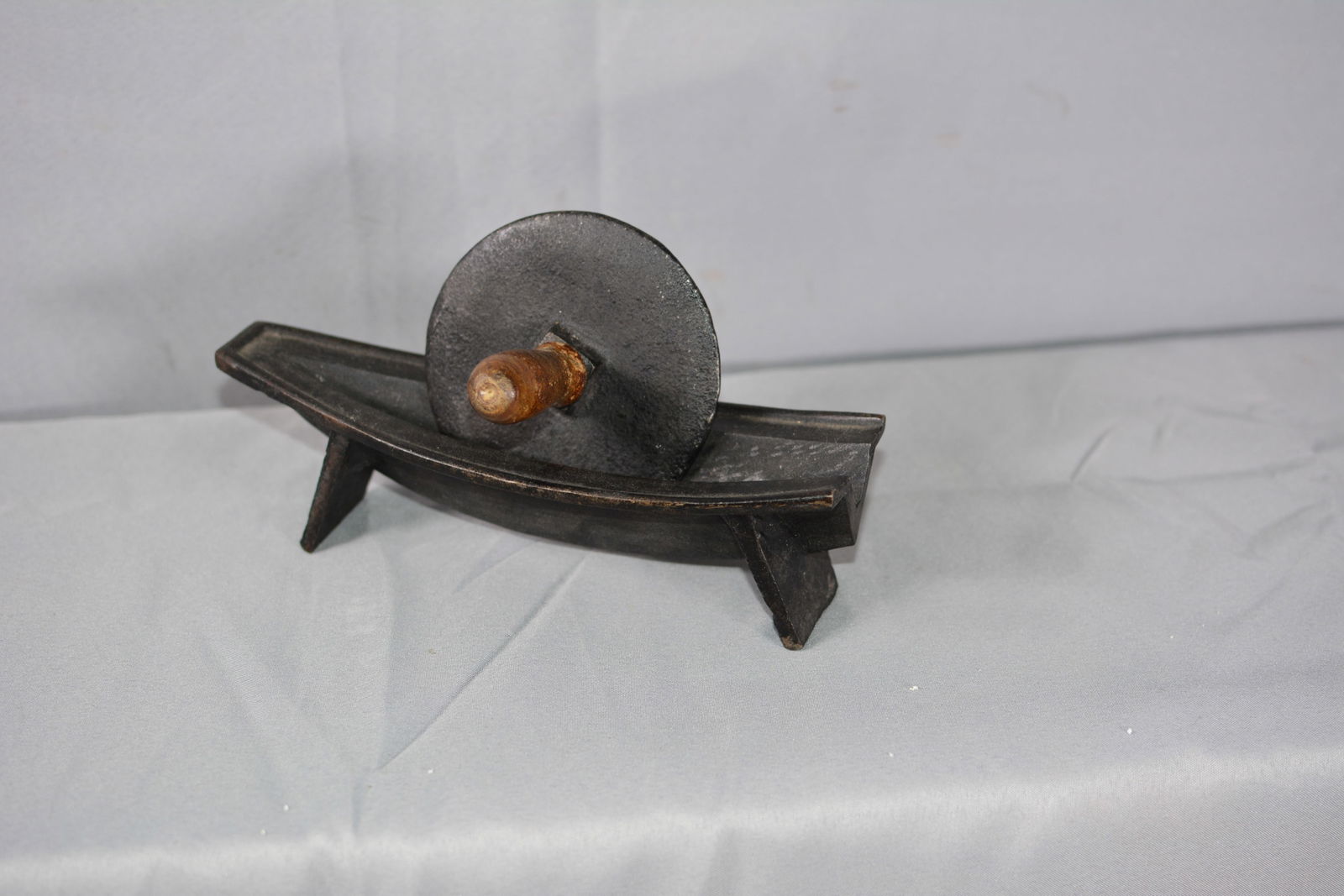 Cast Iron Herb Grinder (1 of 5)